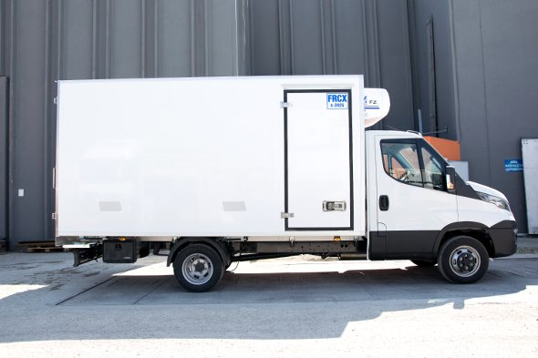 Furgone frigo Iveco daily pronto per collaudo